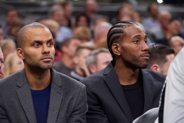 乔丹经典摇臂扣篮