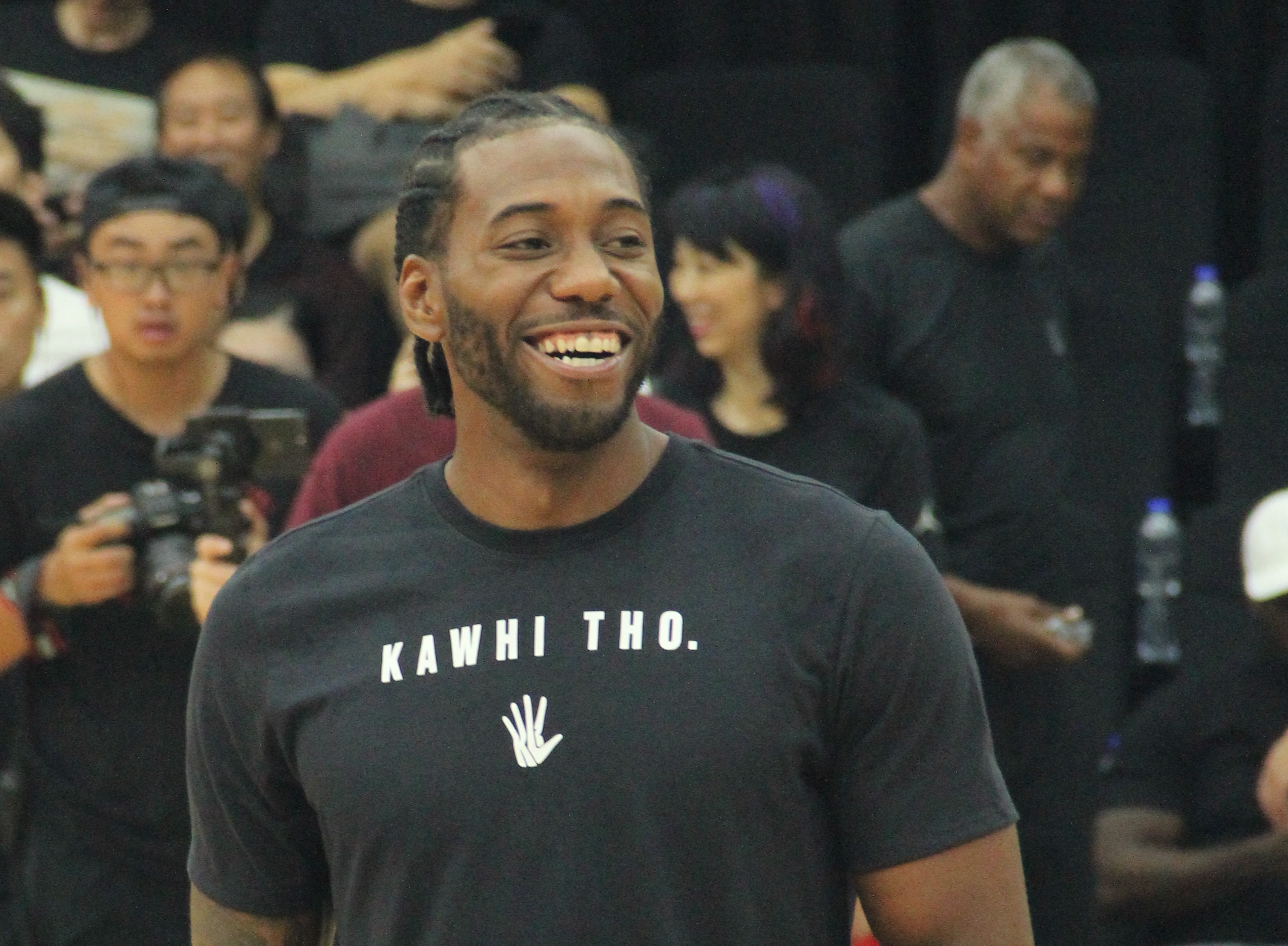 火箭110-105险胜森林狼，杜兰特39+7，申京25+14六犯毕业，兰德尔39分