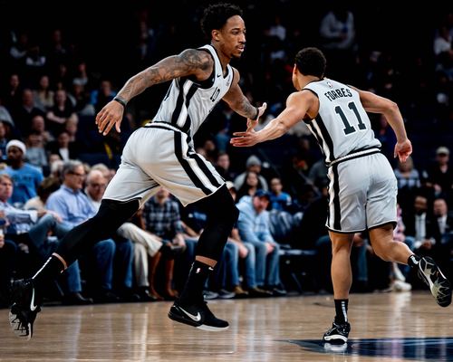 火箭三连败背后！关键时刻胜率不足四成，亿元阵容为何不会打硬仗？